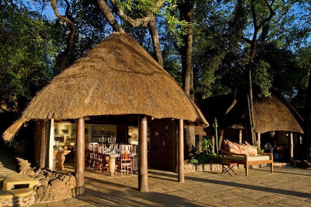Tongabezi Lodge Simonga Екстериор снимка