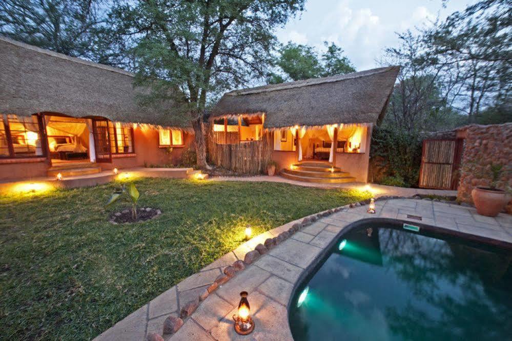 Tongabezi Lodge Simonga Екстериор снимка